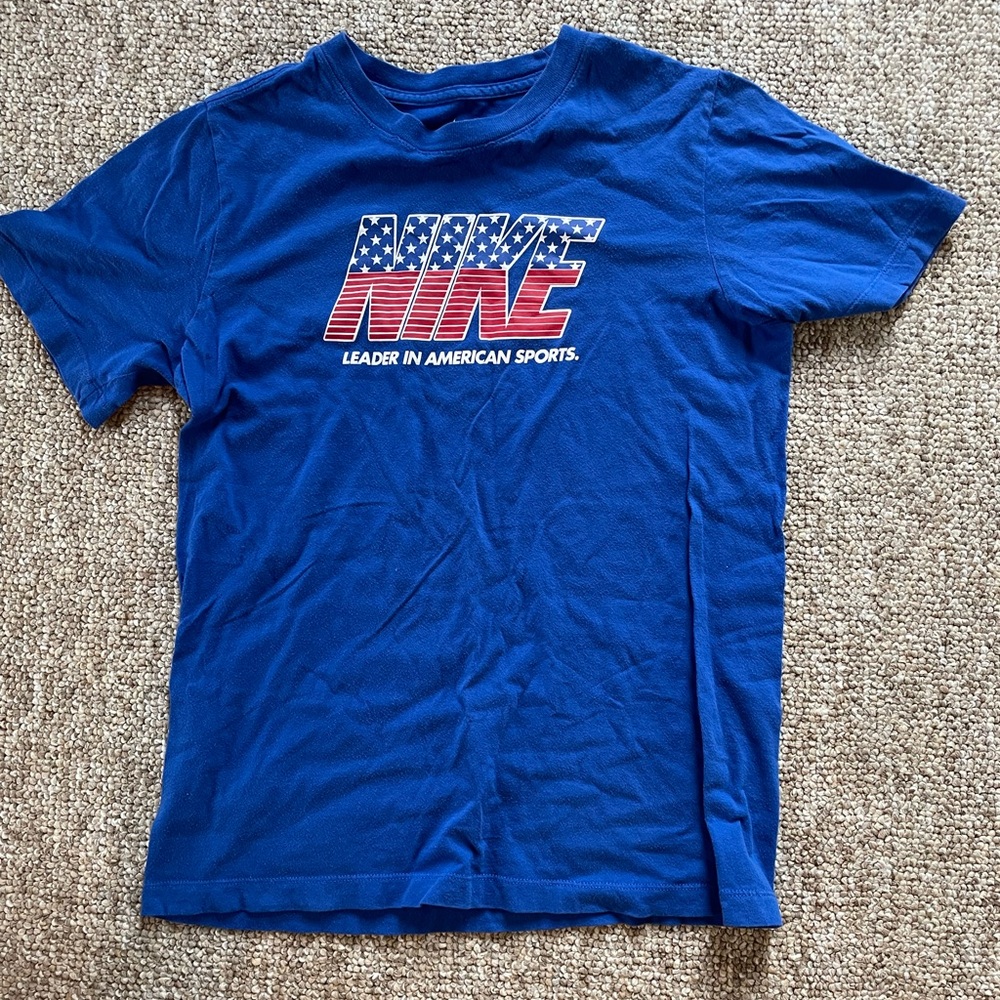Youth Xl Nike T-shirt